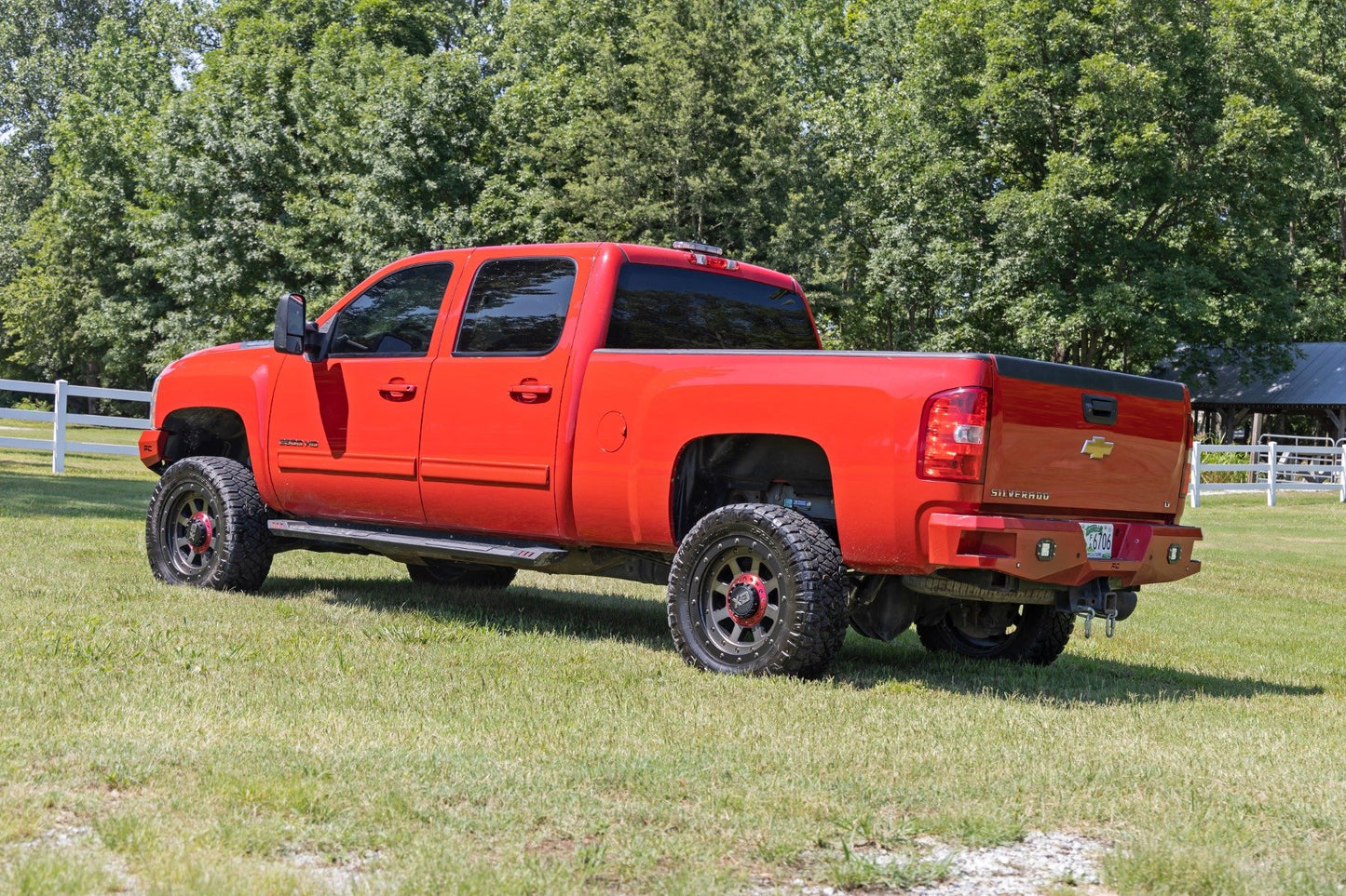 3.5 Inch Lift Kit | Knuckle | Chevrolet Silverado/GMC Sierra 2500HD/3500HD | 2011-2019 | Rough Country | 95730