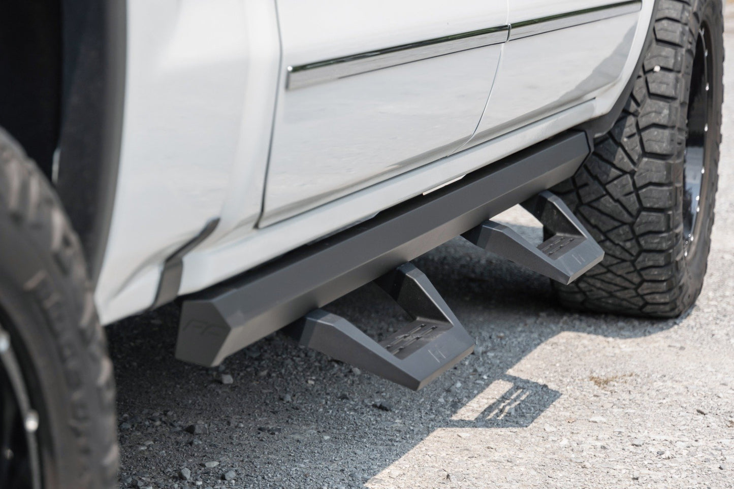SRX2 Adj Aluminum Step | Crew Cab | Chevrolet Silverado/GMC Sierra 1500/2500HD/3500HD | 2007-2018 | Rough Country | 11009A