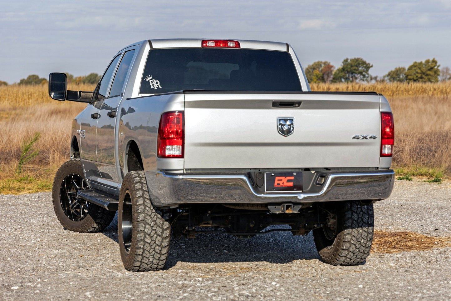 HD2 Running Boards | Quad Cab |Ram 1500/2500/3500 2WD/4WD | 2009-2018 | Rough Country | SRB091777A