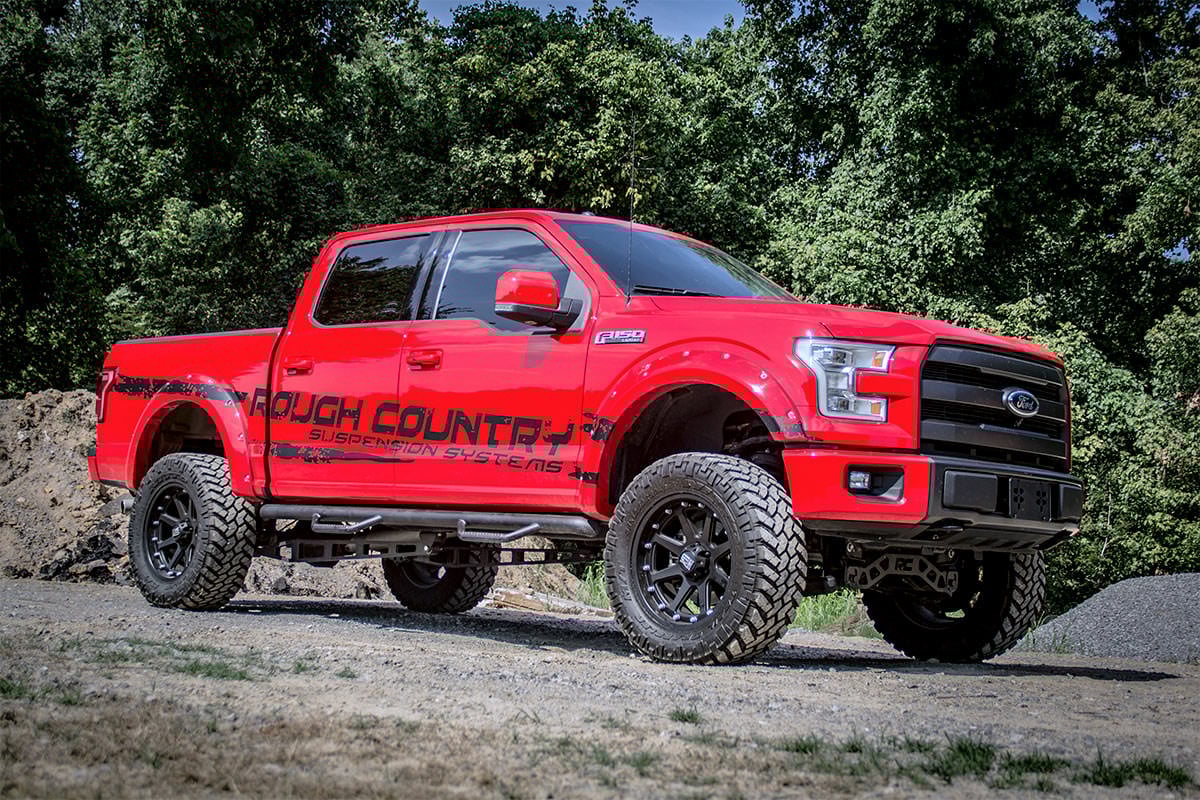 Traction Bars | Ford F150 4WD w/ 5-6 In Lift Kits | 2015-2020 | Rough Country | 1070A