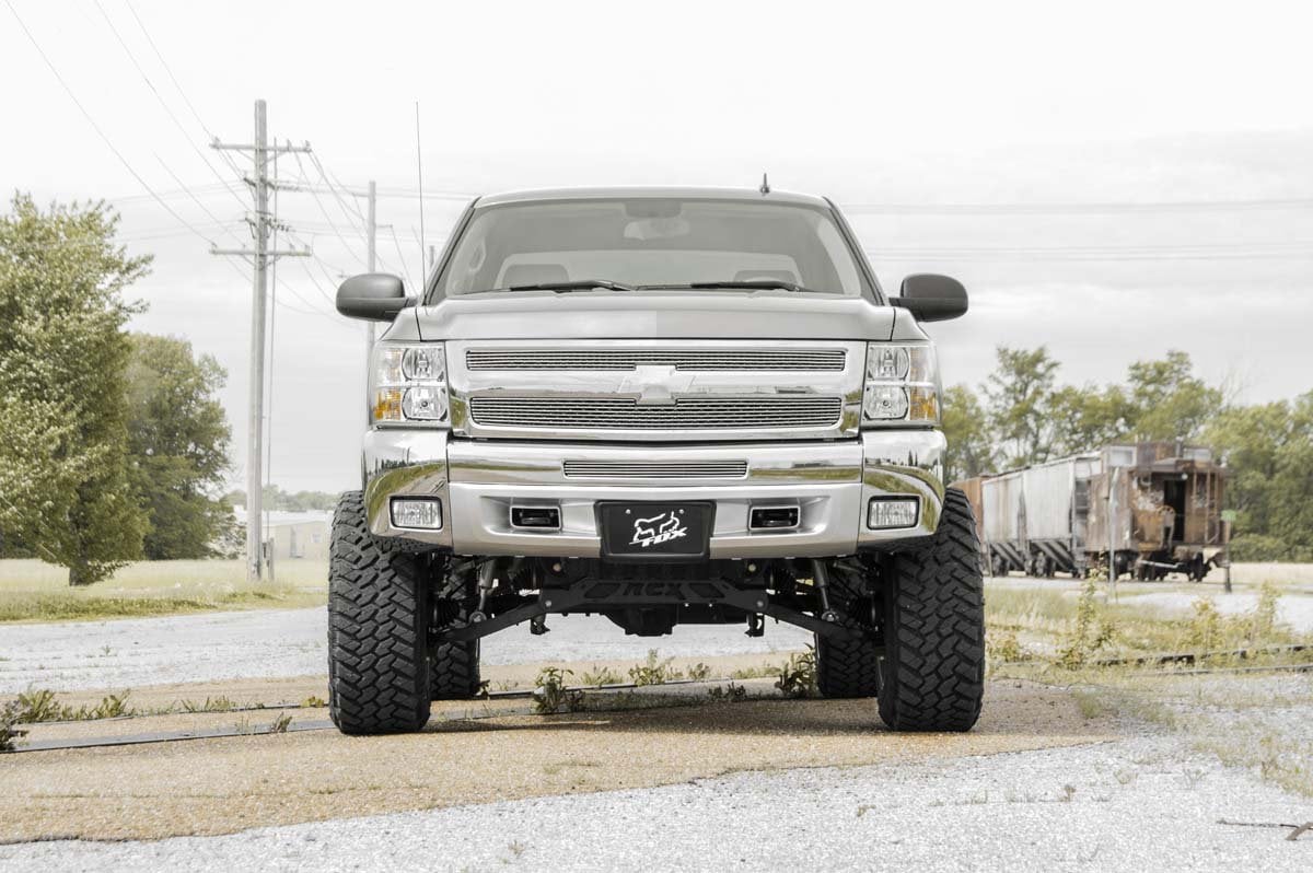 7.5" Lift Kit | N3 Struts | Chevrolet Silverado/GMC Sierra 1500 | 2007-2013 | Rough Country | 26431