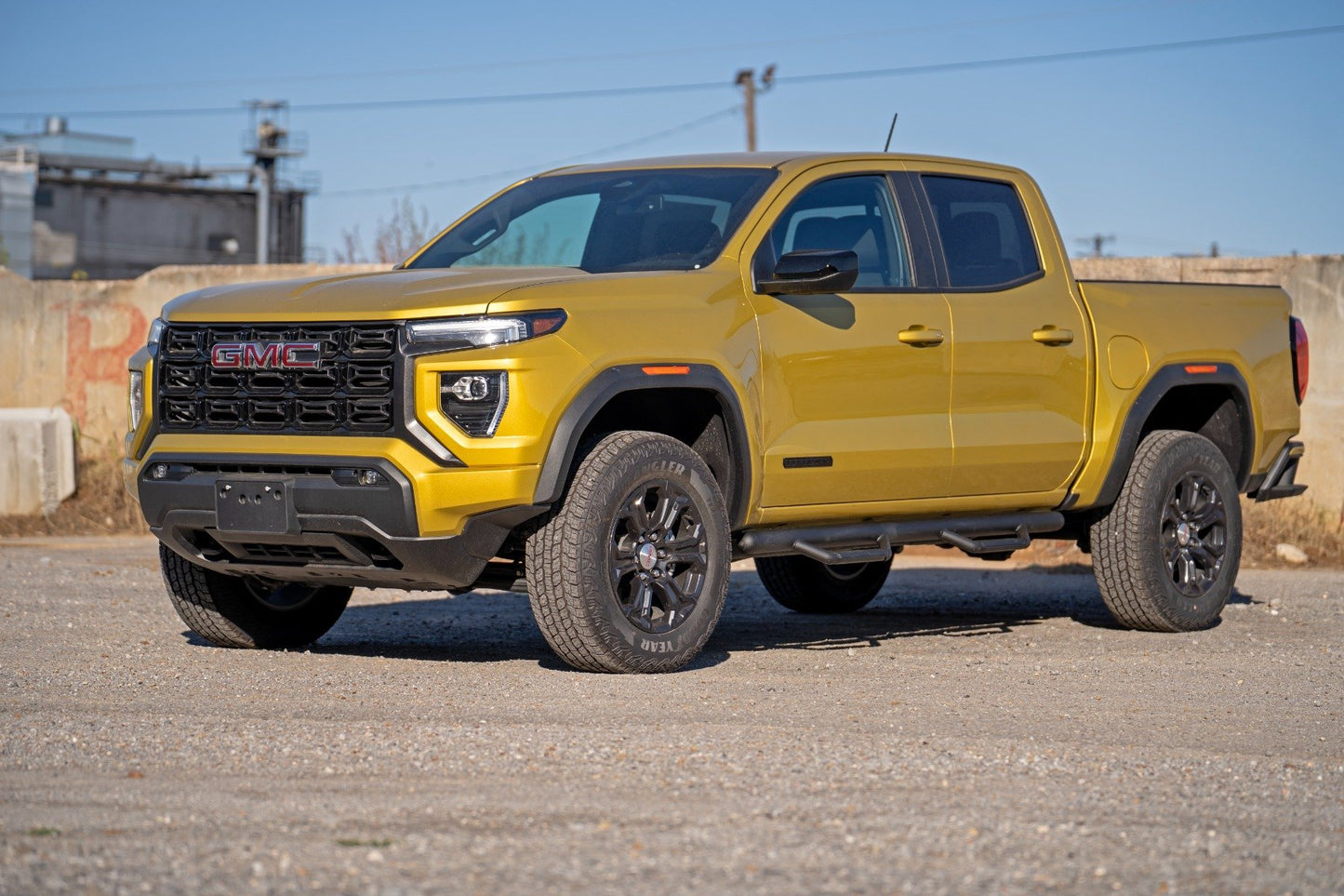 Nerf Steps | Full Len Crew | 5 Ft Bed | Chevy/GMC Canyon/Colorado | 2015-2021 | Rough Country | RCG1583CCB