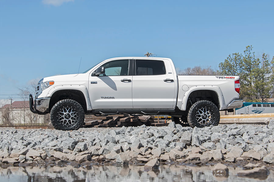 6 Inch Lift Kit | Toyota Tundra 2WD/4WD | 2016-2021 | Rough Country | 75230