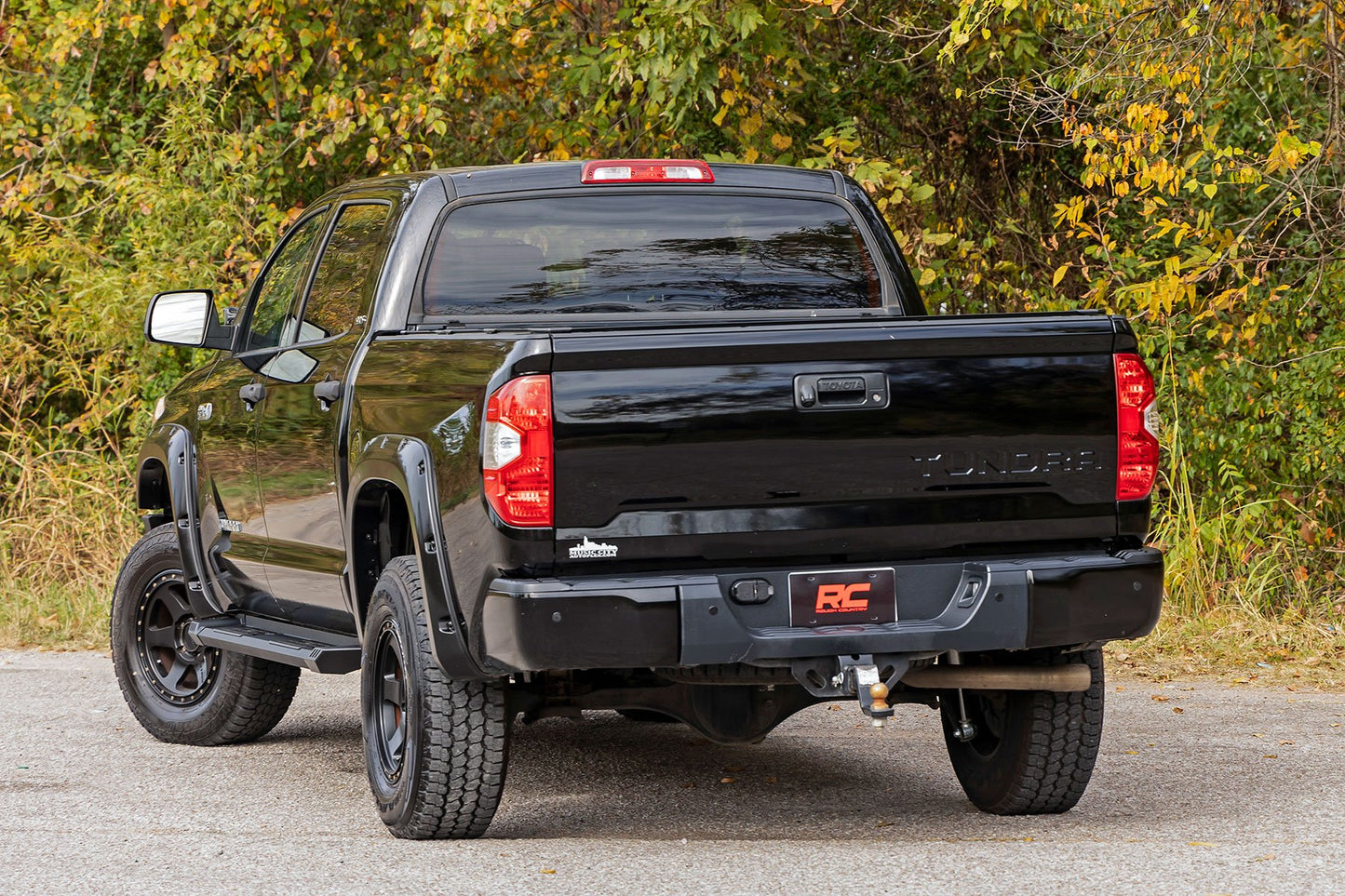 HD2 Running Boards | Crewmax Cab | Toyota Tundra 2WD/4WD | 2007-2021 | Rough Country | SRB071791A