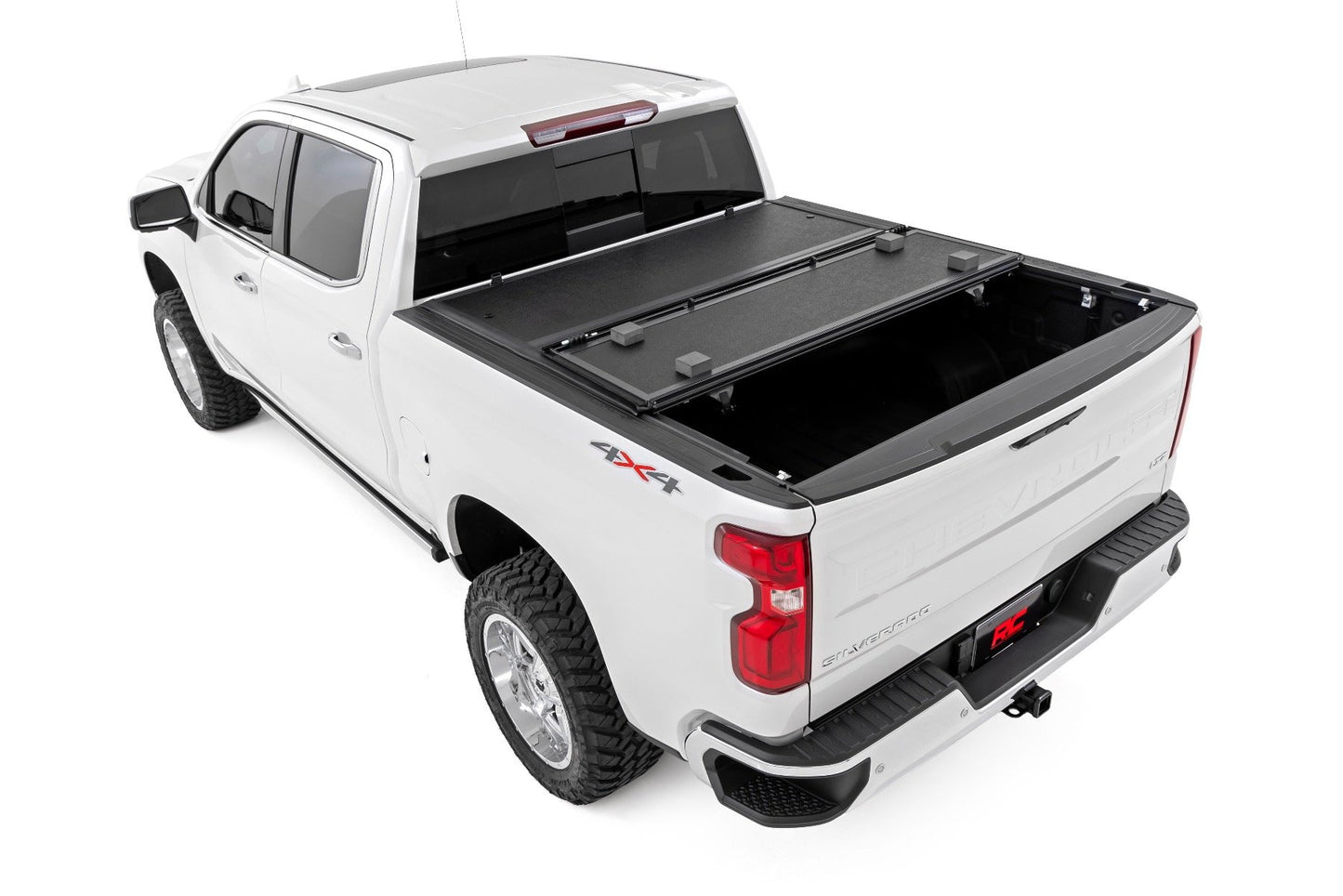 Hard Low Profile Bed Cover | 6'6" Bed | Chevrolet Silverado/GMC Sierra 1500 | 2019-2022 | Rough Country | 47120650B