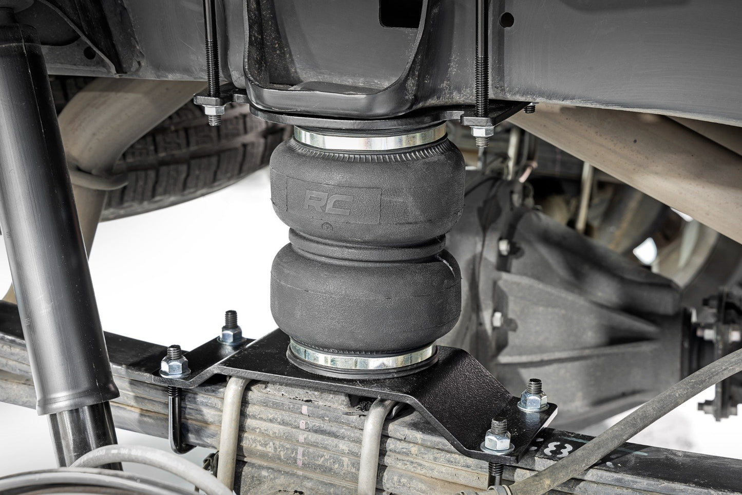 Air Spring Kit | 0-6" Lifts | Toyota Tundra 2WD/4WD | 2007-2021 | Rough Country | 10024