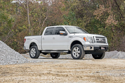 2 Inch Lift Kit | N3 Struts/N3 | Ford F-150 4WD | 2009-2013 | Rough Country | 50004