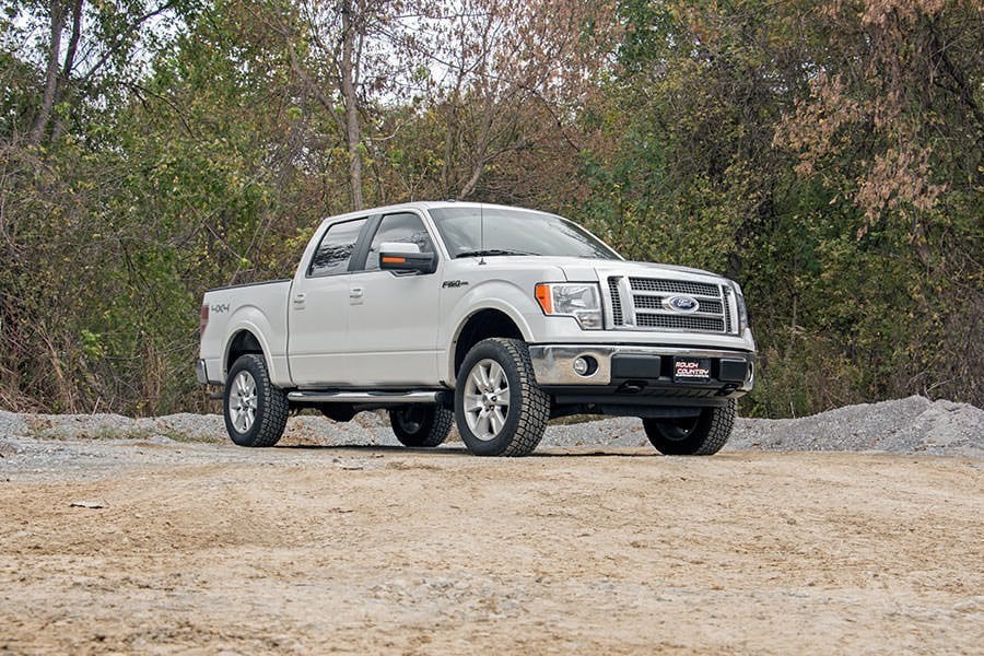 2 Inch Lift Kit | N3 Struts/N3 | Ford F-150 4WD | 2009-2013 | Rough Country | 50004