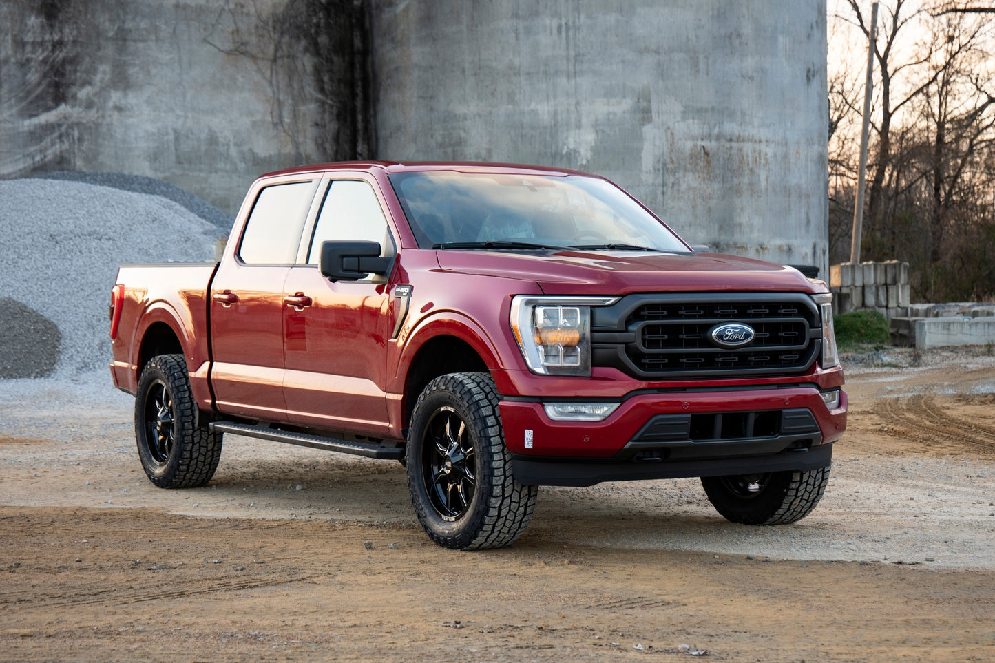 2 Inch Lift Kit | Ford F-150 2WD/4WD | 2021-2022 | Rough Country | 58600