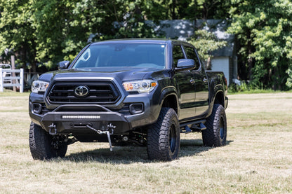 Front Bumper | Hybrid | 9500-Lb Pro Series Winch | Synthetic Rope | Toyota Tacoma | 2016-2022 | Rough Country | 10714