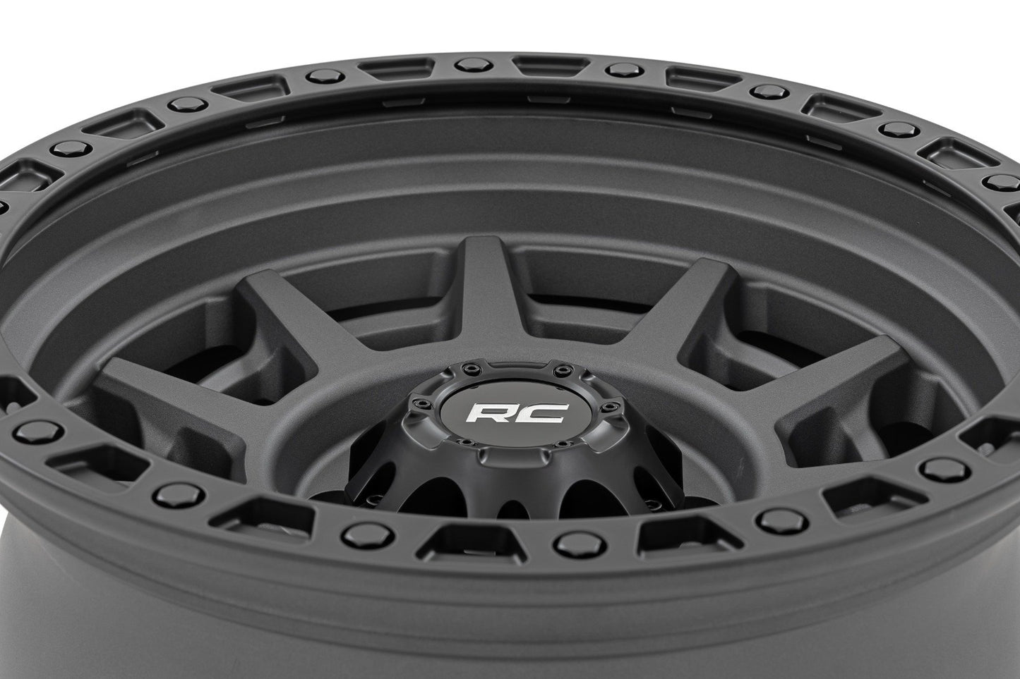 Rough Country 85 Series Wheel | Simulated Beadlock | Gunmetal Gray/Black | 17x9 | 6x5.5 | -12mm | 2002-2006 |  85170912A