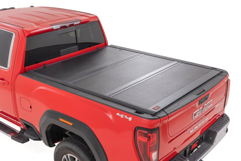 Hard Low Profile Bed Cover | 6'7" Bed | Rail Caps | Chevrolet Silverado/GMC Sierra 2500HD | 2020-2022 | Rough Country | 47120651B
