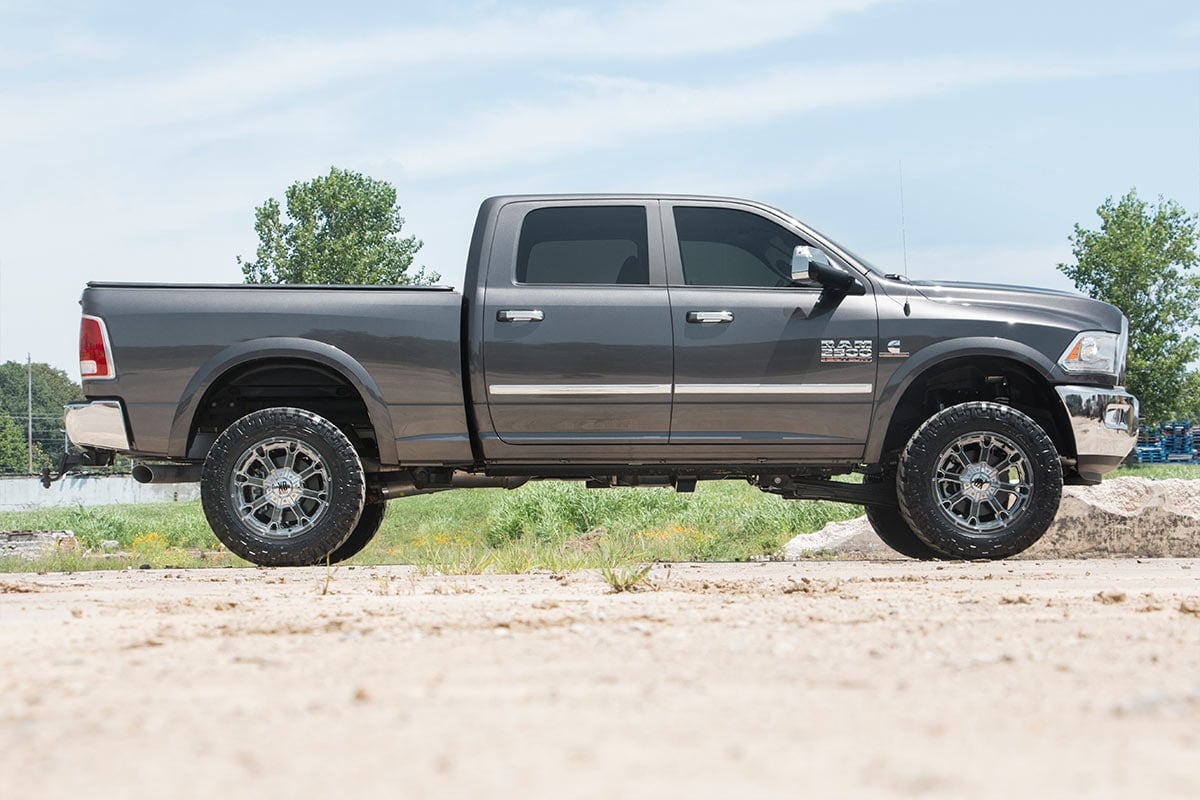 2.5 Inch Leveling Kit |N3 Struts | 2014-2022 RAM 2500 4WD | 2014-2022 | Rough Country | 30230