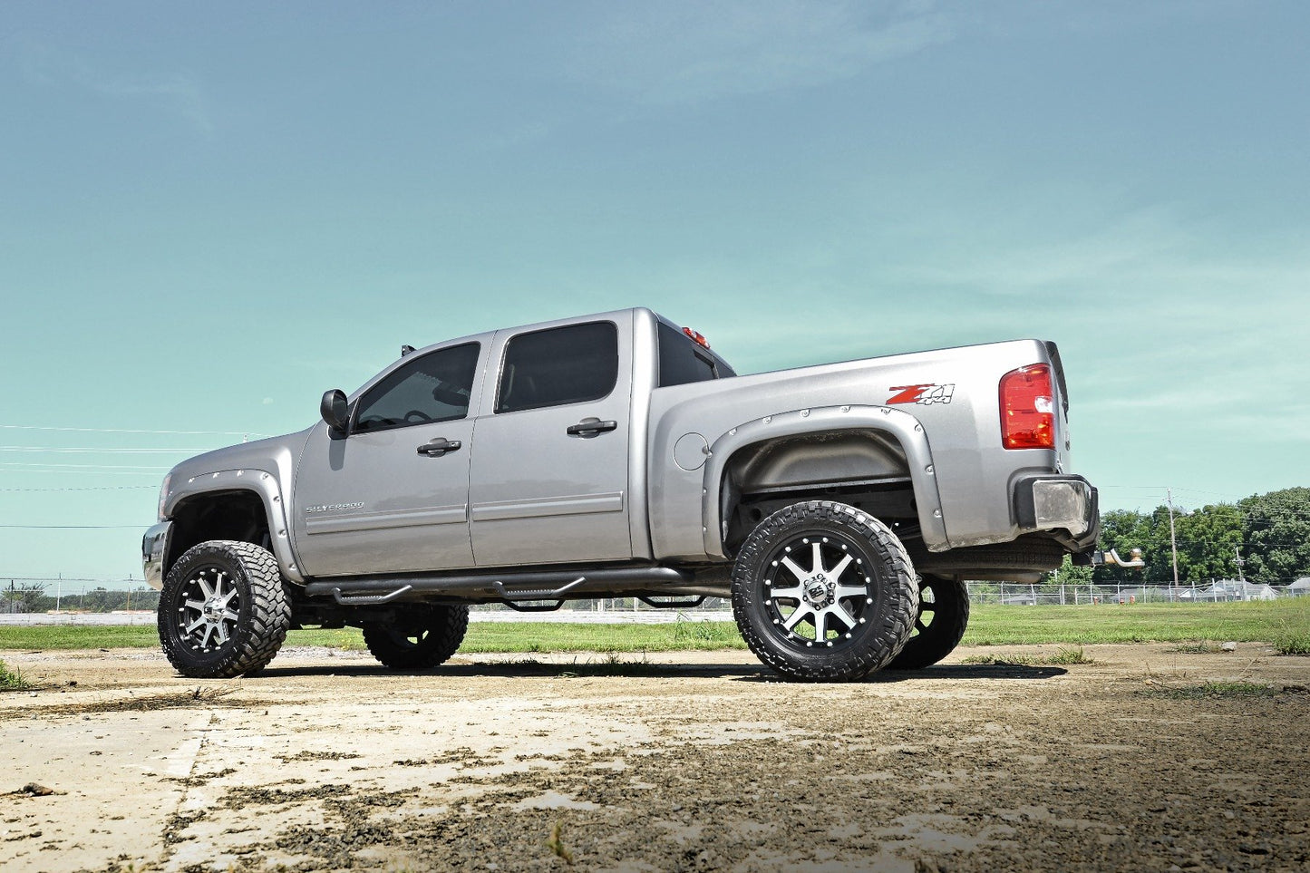 6 Inch Lift Kit | Chevy Silverado & GMC Sierra 1500 4WD | 2007-2013 | Rough Country | 23630