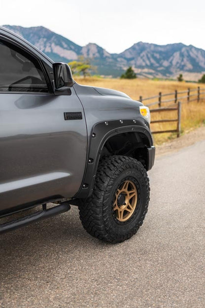 Defender Pocket Fender Flares | Toyota Tundra 2WD/4WD | 2014-2021 | Rough Country | A-T11411