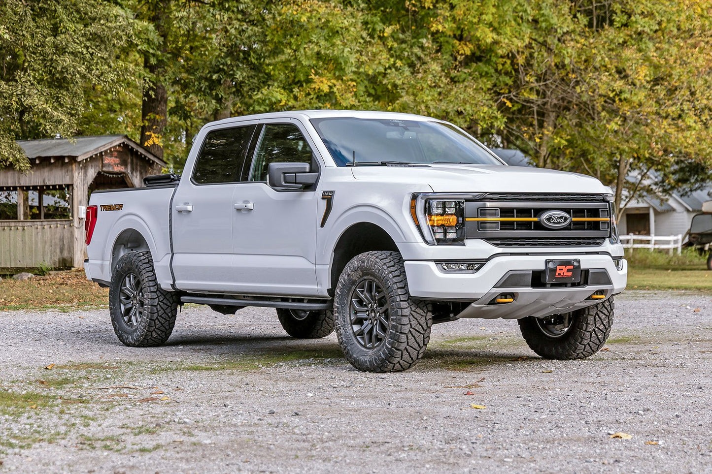 2.5 Inch Lift Kit | 2021-2023 Ford F-150 Tremor 4WD - 51028 | Rough Country | 51028