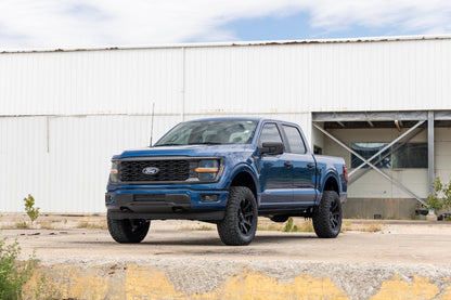 3 Inch Lift Kit | Fabbed UCA | Vertex/V2 | Ford F-150 4WD | 2021-2022 | Rough Country | 41457
