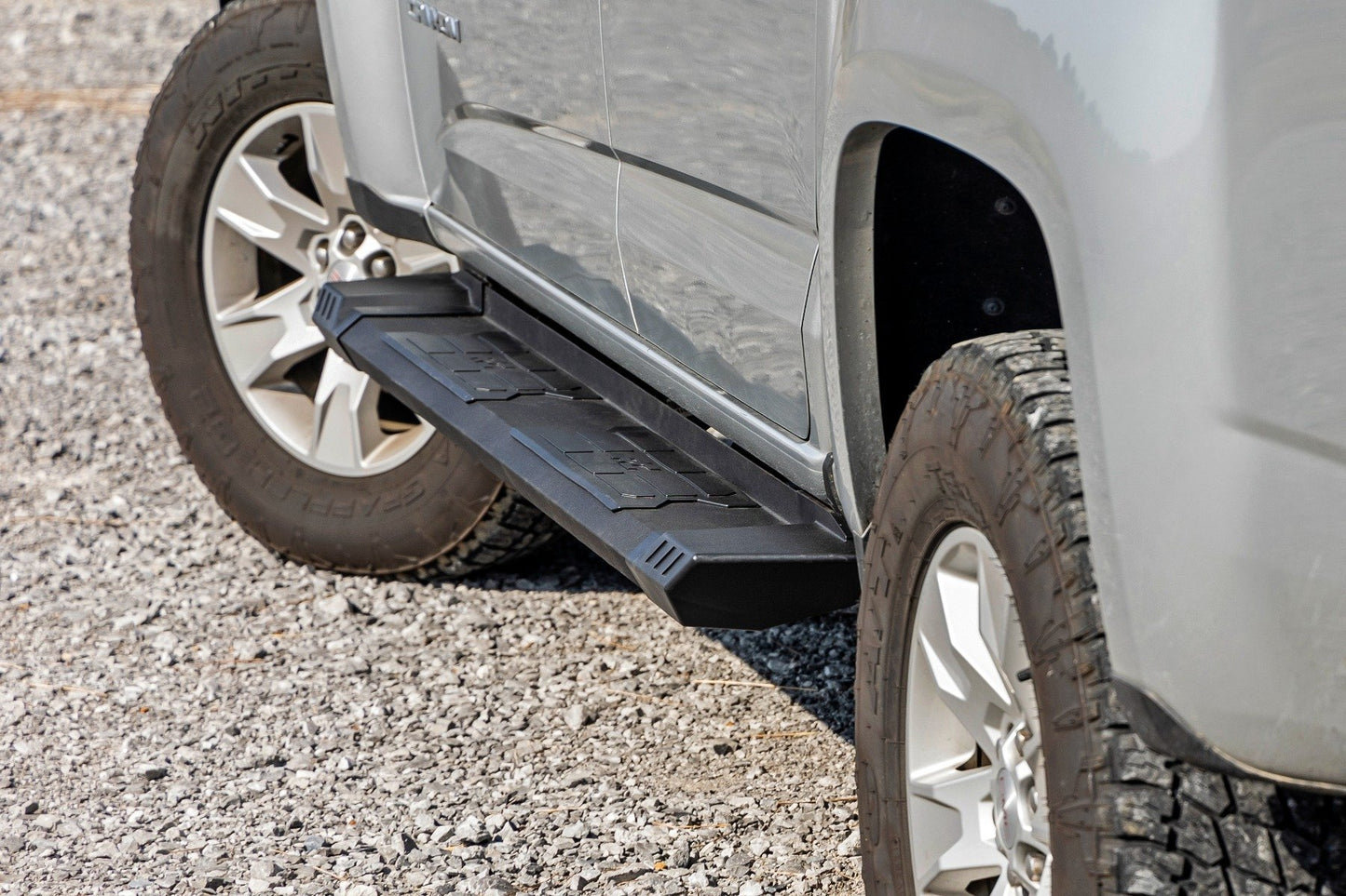 HD2 Running Boards | Crewmax Cab | Chevy/GMC Canyon/Colorado | 2015-2021 | Rough Country | SRB151977A