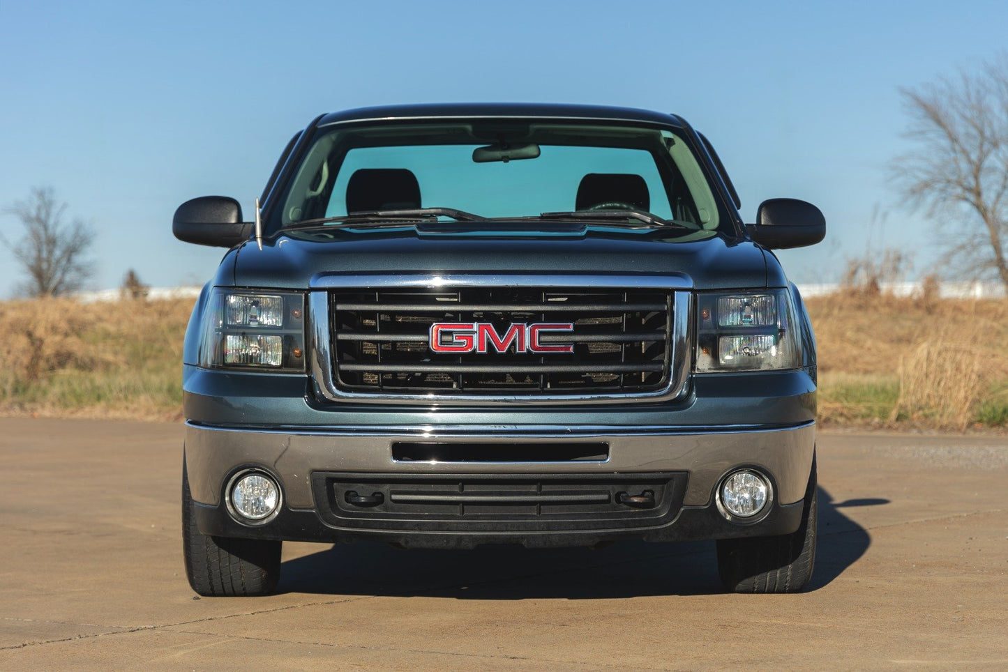 2 Inch Lowering Kit | 4 Inch Rear Lowering | Alum/Stamped Knuckle | Chevrolet Silverado/GMC Sierra 1500 | 2014-2018 | Rough Country | 71630