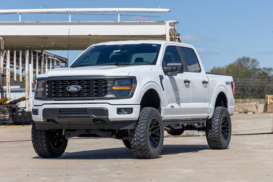 6 Inch Lift Kit | Ford F-150 4WD | 2021-2022 | Rough Country | 49930
