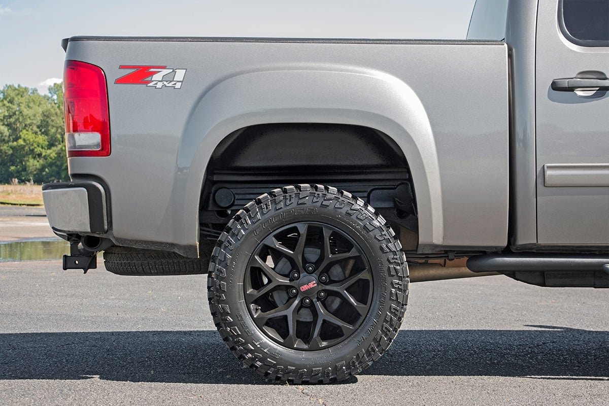 3 Inch Body Lift Kit | Chevrolet Silverado/GMC Sierra 1500 | 2007-2013 | Rough Country | RC702