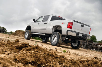 7.5 Inch Lift Kit | NTD | Vertex | Chevrolet Silverado/GMC Sierra 2500HD/3500HD | 2011-2019 | Rough Country | 25350