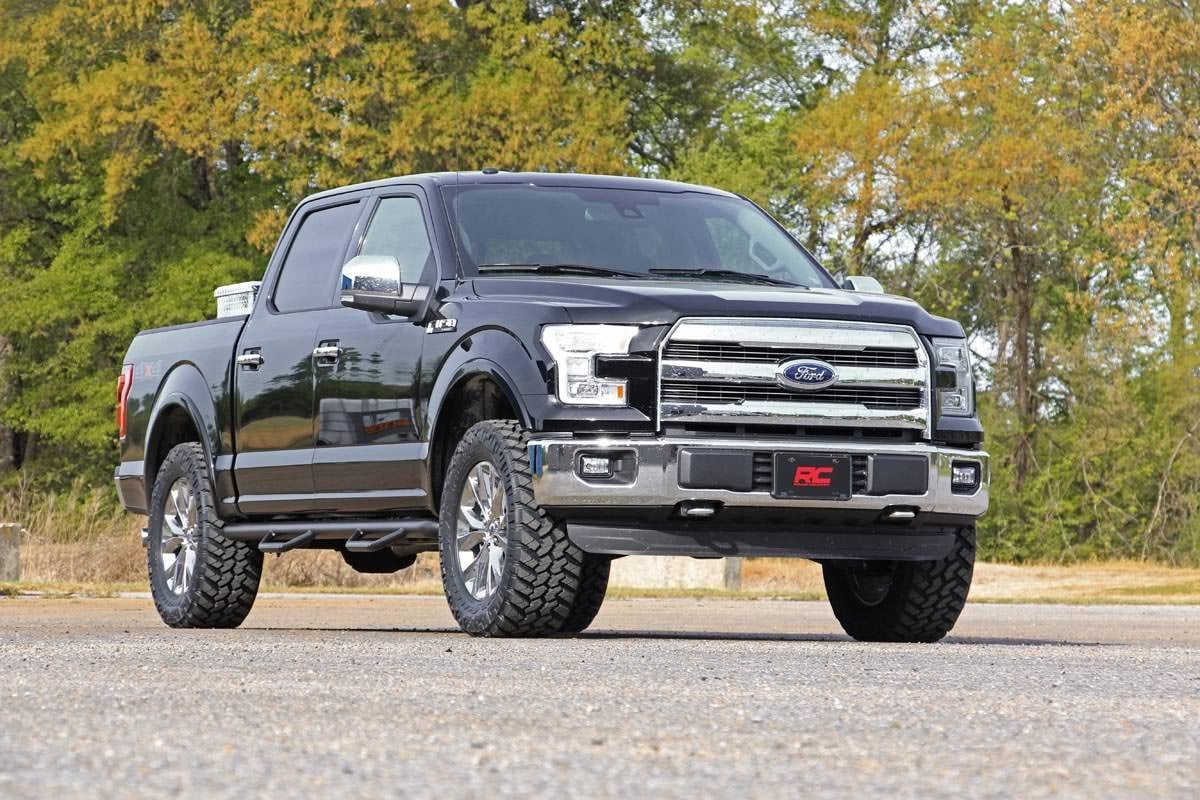 2 Inch Leveling Kit | Red | Ford F-150 2WD/4WD | 2014-2022 | Rough Country | 569RED