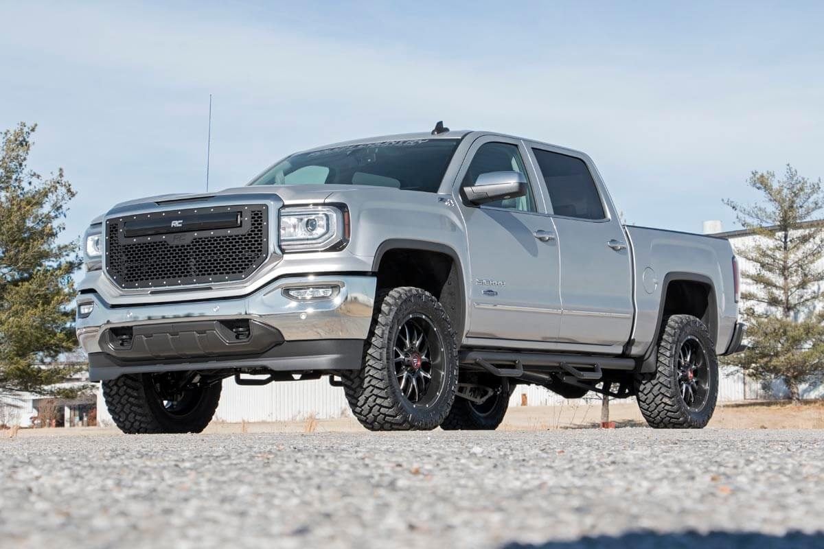 3.5 Inch Lift Kit | w/ Knuckles & N2 Struts | GMC Sierra/ Chevrolet Silverado 1500 4WD | 2014-2018 | Rough Country | 12132