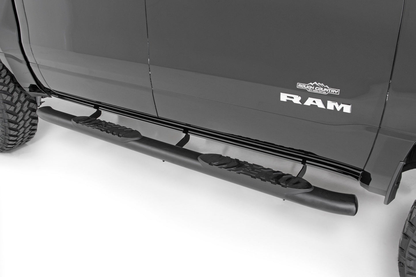 Oval Nerf Step | Crew Cab | Black | Ram 1500 2WD/4WD | 2019-2021 | Rough Country | 21004