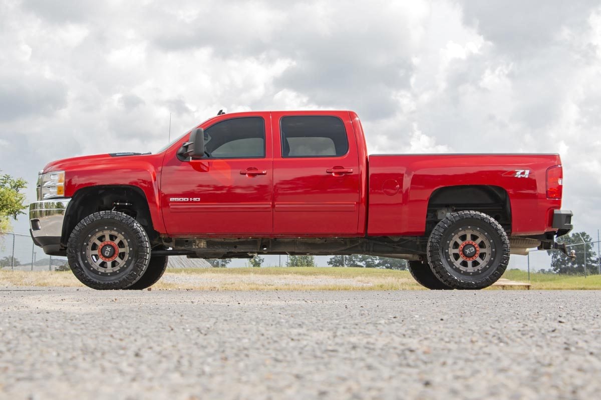 Vertex 2.5 Adj Rear Shocks | 3.5-7.5" | Chevrolet Silverado/GMC Sierra 2500HD/3500HD | 2011-2022 | Rough Country | 699011