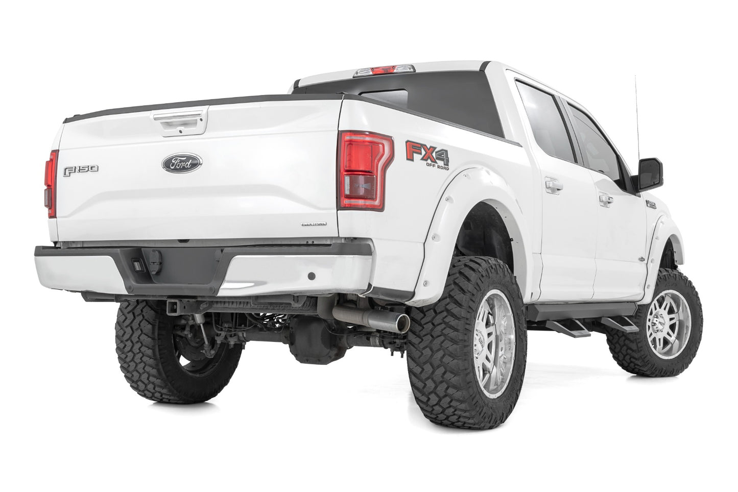 SRX2 Adj Aluminum Step | Crew Cab | Ford F-150/F-150 Lightning/Super Duty | 2015-2022 | Rough Country | 51008A