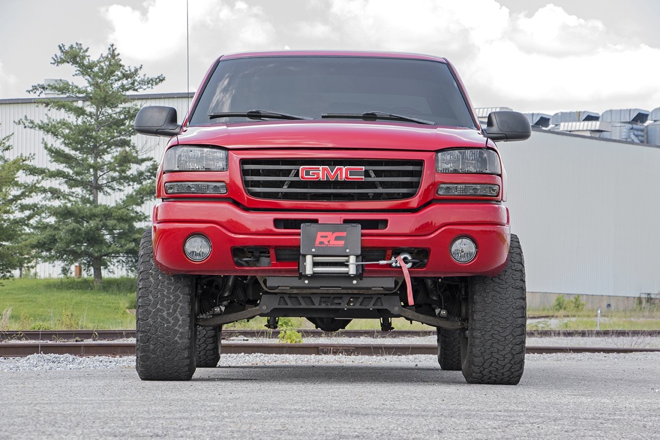 6 Inch Lift Kit | Chevy Silverado & GMC Sierra 1500 4WD | 1999-2006 | Rough Country | 27220A