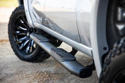 Oval Nerf Step | Crew Cab | Def Tank | Chevy/GMC 1500/2500HD/3500HD | 2009-2022 | Rough Country | 21002