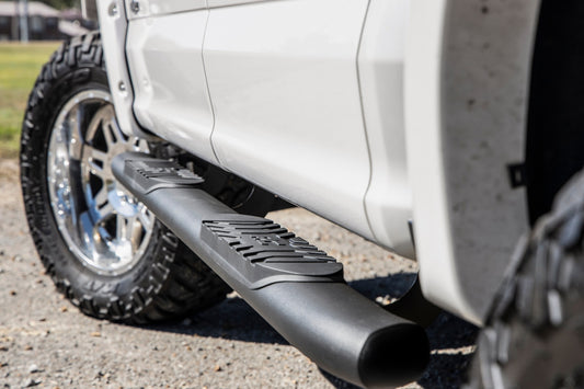 Oval Nerf Step | Crew Cab | Black | Ford F-150 2WD/4WD | 2015-2021 | Rough Country | 21005