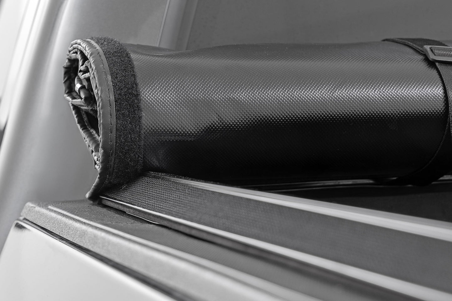 Soft Roll Up Bed Cover | 5' Bed | Toyota Tacoma 2WD/4WD | 2016-2022 | Rough Country | 42716501