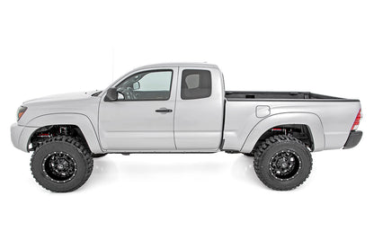 Vertex 2.5 Adj Rear Shocks | 6-7" | Toyota Tacoma 2WD/4WD | 2005-2022 | Rough Country | 699014