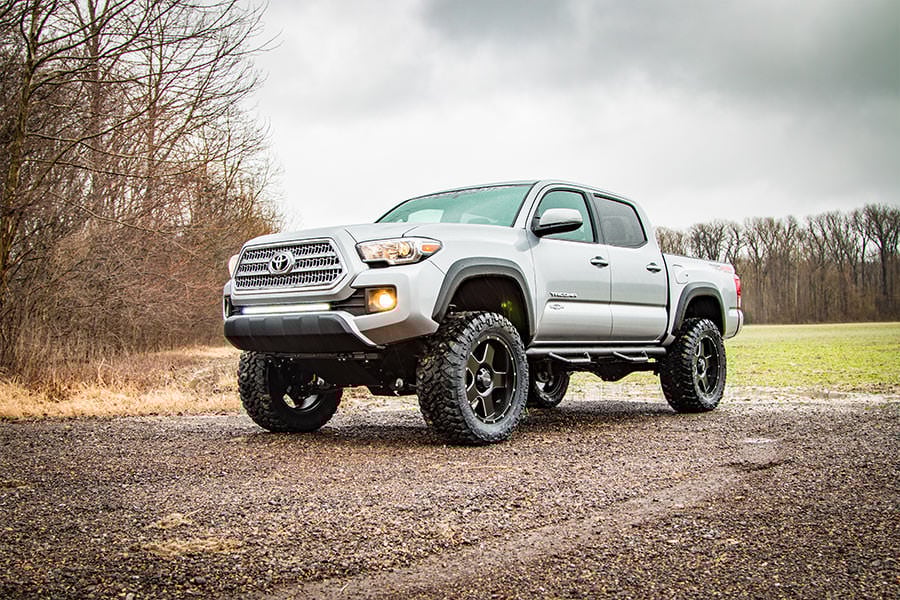 4 Inch Lift Kit | Toyota Tacoma 2WD/4WD | 2016-2022 | Rough Country | 75720