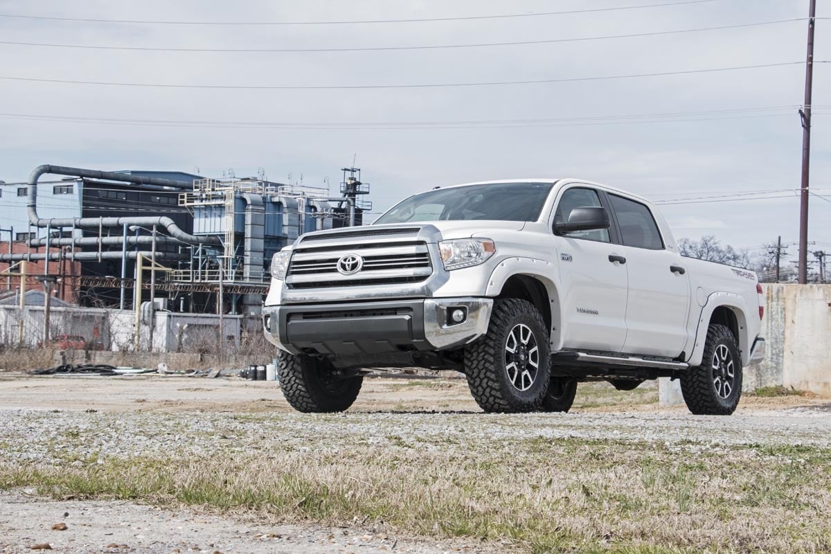 3 Inch Leveling Kit | Toyota Tundra 4WD | 2007-2018 | Rough Country | 87000