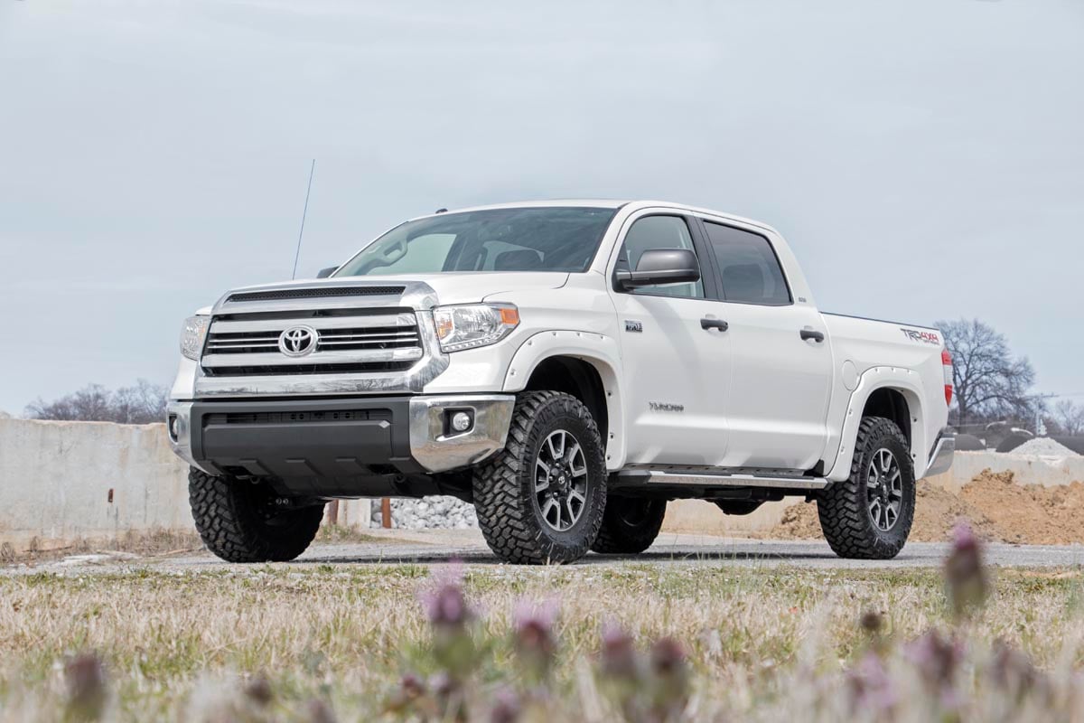 2.5-3 Inch Leveling Kit | Toyota Tundra 4WD | 2007-2021 | Rough Country | 870