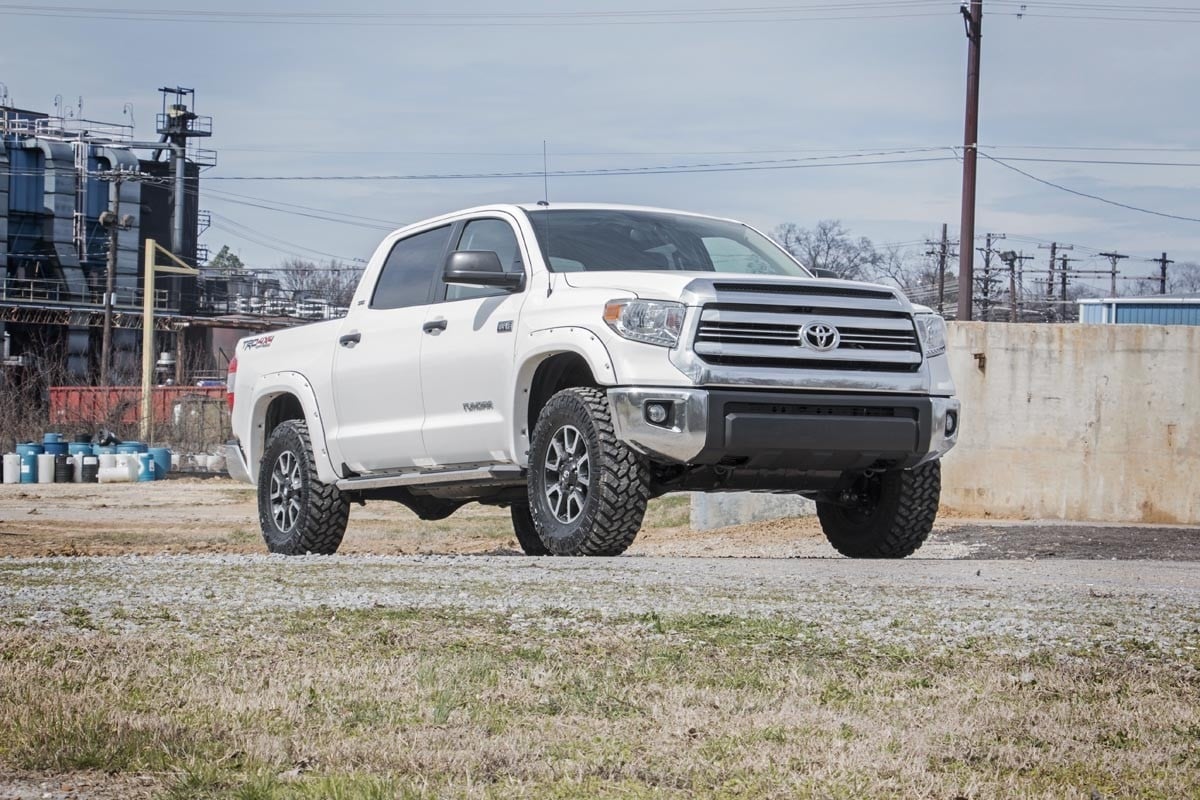 3 Inch Leveling Kit | Toyota Tundra 4WD | 2007-2018 | Rough Country | 87000