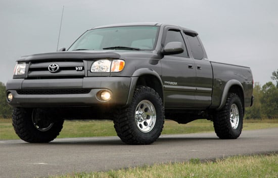 2.5 Inch Lift Kit | Toyota Tundra 2WD/4WD | 2000-2006 | Rough Country | 75030