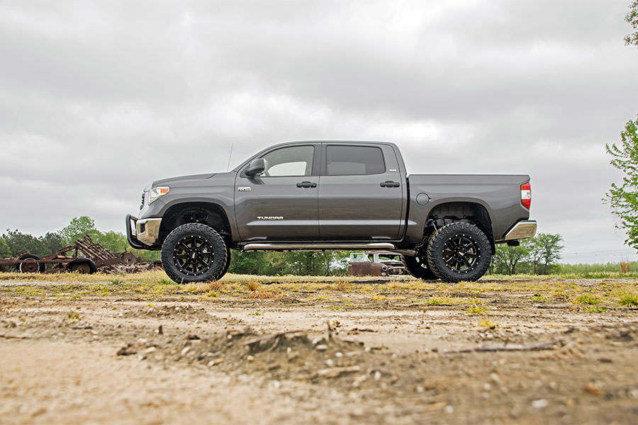 6 Inch Lift Kit | Vetex/V2 | Toyota Tundra 4WD | 2007-2015 | Rough Country | 75457